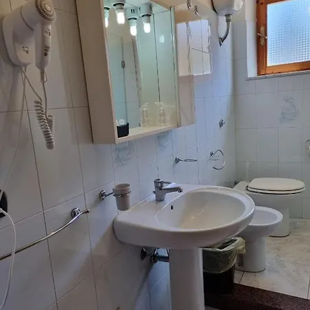 普拉玛兹酒店 圣玛丽亚纳瓦雷