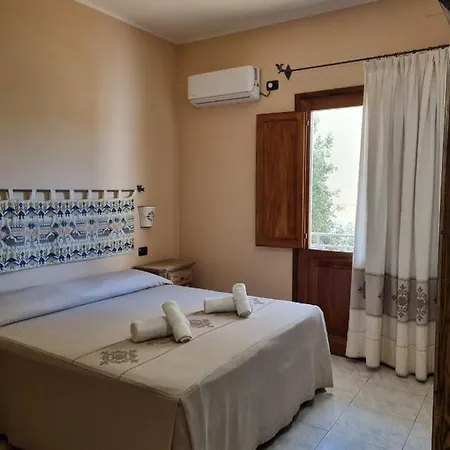 普拉玛兹酒店 3*