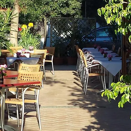 普拉玛兹酒店 酒店