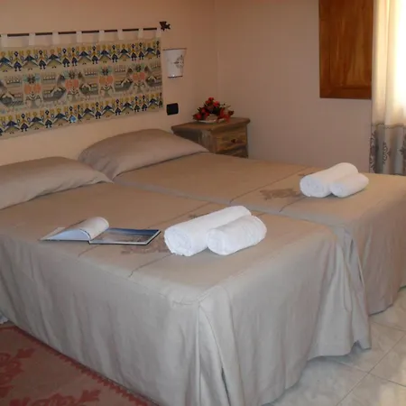 فندق Plammas