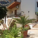 Hotel Plammas 3*