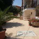 Plammas Hotel 3*