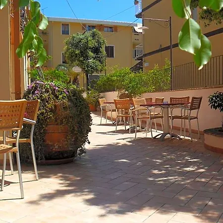 Plammas Hotel